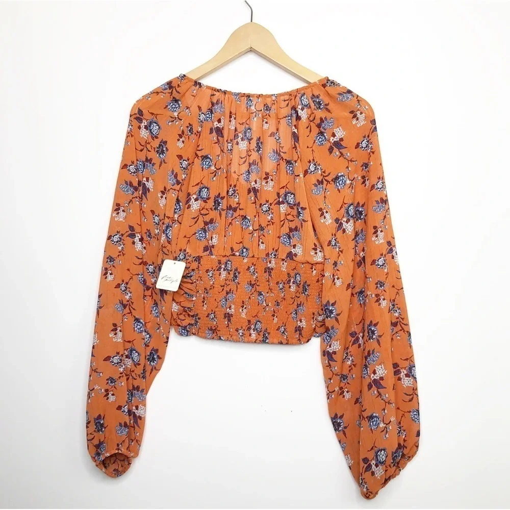 FREE People Blusa final rose floral, V-neck flowers